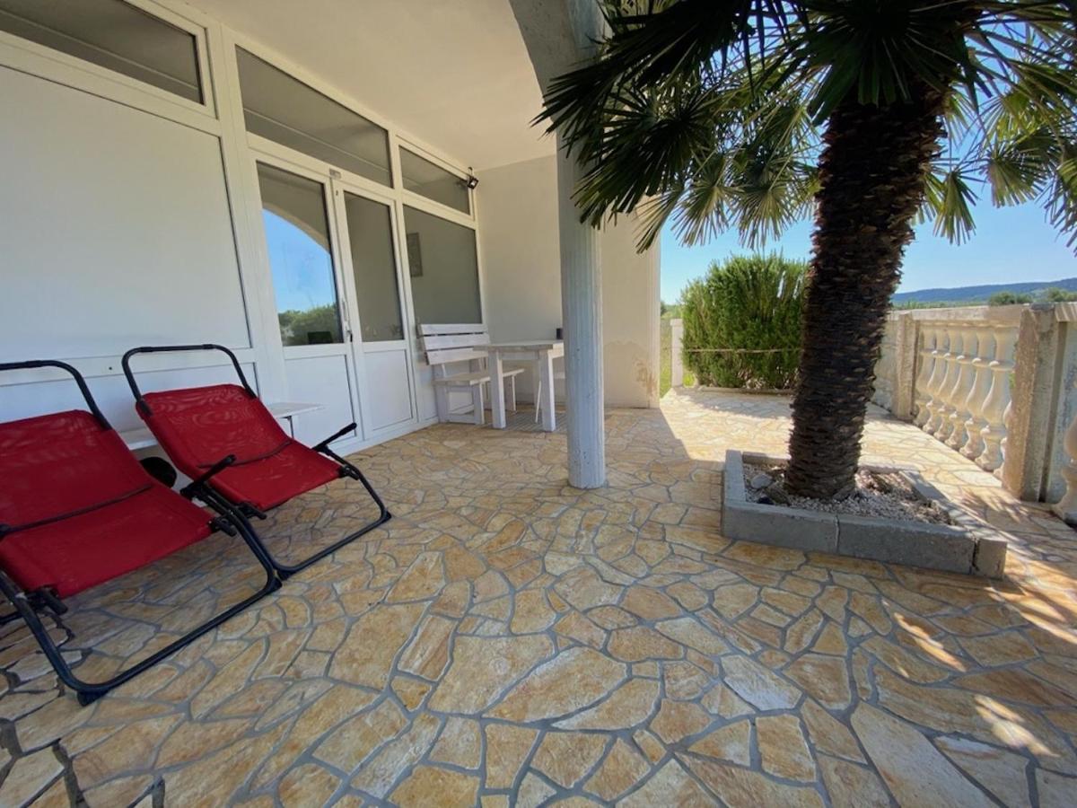 Villa Sabina - Apartments Kroatien Ражанац Екстер'єр фото