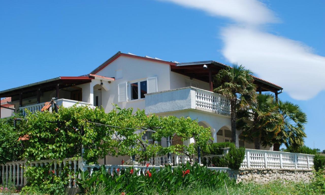 Villa Sabina - Apartments Kroatien Ражанац Екстер'єр фото